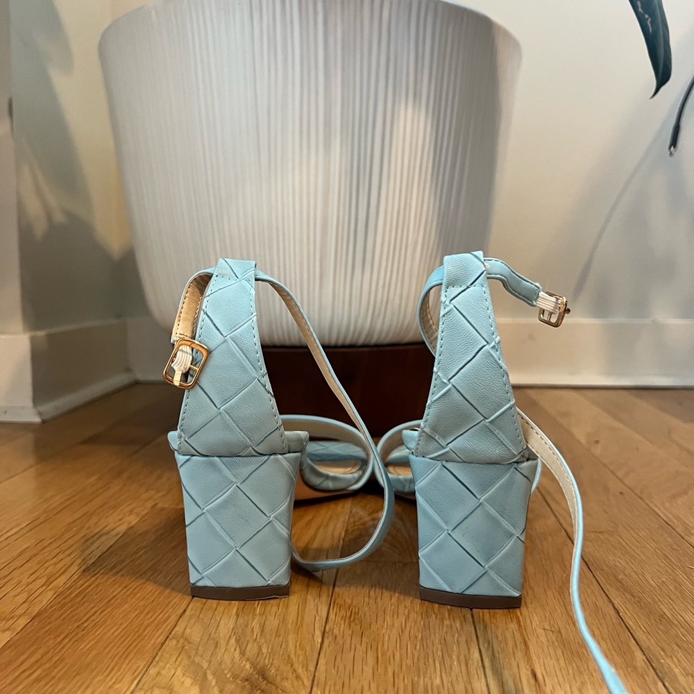 Lulu’s Quilted Heels - Picture 3 of 4